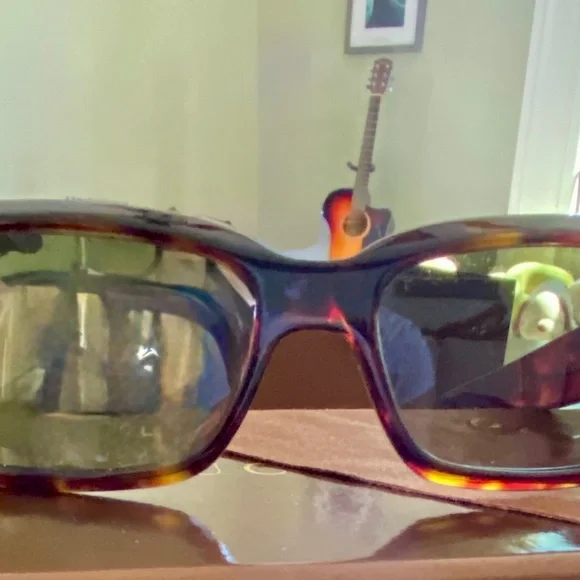 GUCCI Never Worn Wayfarer Tortoise Sunglasses w/ Box & Case - Picture 10 of 12